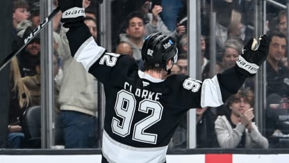 Clarke's PPG cuts the lead in half