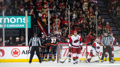 CAR@CGY: Farabee scores goal against Brandon Bussi