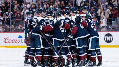 MacKinnon, Wedgewood lead Avalanche to shootout victory