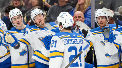 Snuggerud stretches the lead