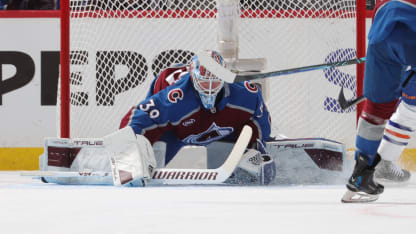 Blackwood kicks out the right pad