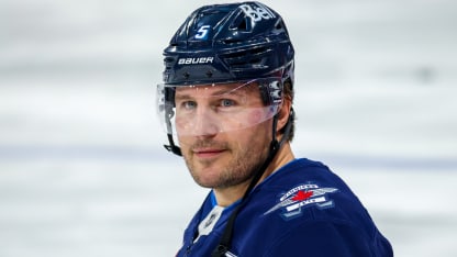 Luke Schenn status report BUF debut