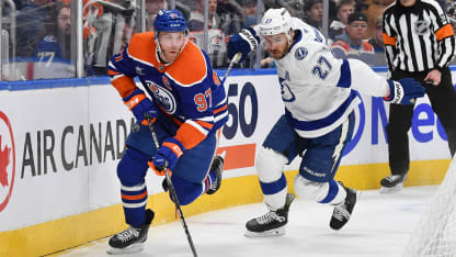 Tampa Bay Lightning v Edmonton Oilers