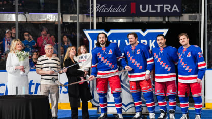 Rangers celebrate Zibanejad's 1,000th game