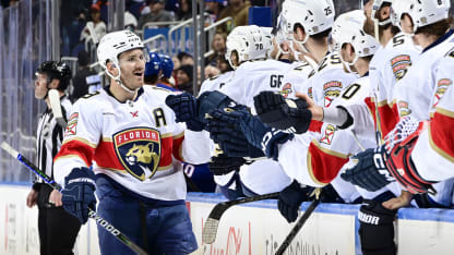 Watch: Tkachuk scores between legs vs. Islanders