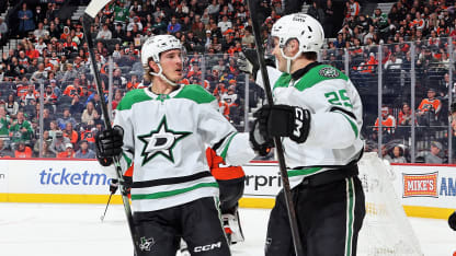 Hyry goes top corner for first NHL goal