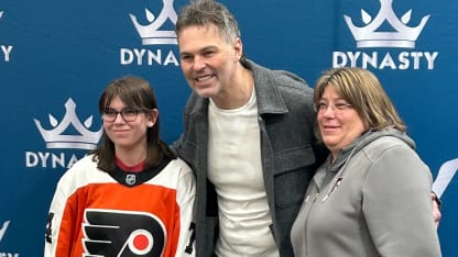 Jagr with flyers fans