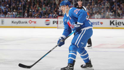 MacKinnon má 50 gólov