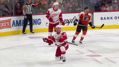 DET@PHI: Raymond scores goal against Samuel Ersson