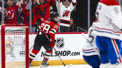 MTL@NJD: Meier scores goal against Jakub Dobeš