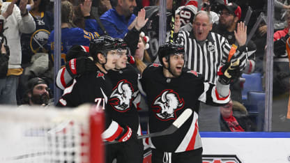 Zucker tips in go-ahead goal