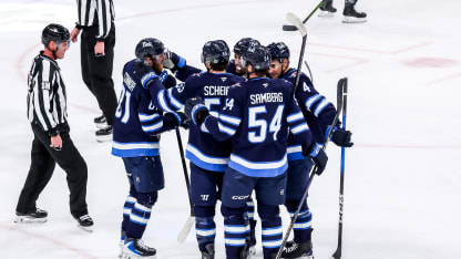 Scheifele earns 900th point
