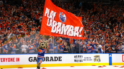 Oilers Mascot flag