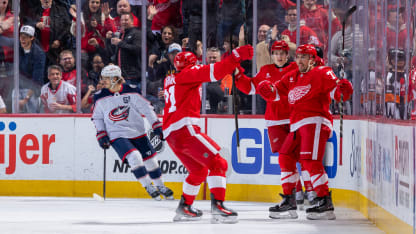 Faulk's spectacular solo effort