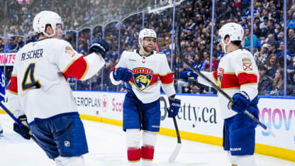 FLA@TOR: Samoskevich scores goal against Joseph Woll