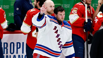 Jonathan Quick announces he will retire after 19 NHL seasons