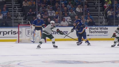 MIN@STL: Snuggerud scores empty-net goal