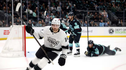 LAK@SEA: Laferriere scores empty-net goal