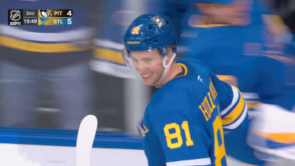 Holloway buries a wrister