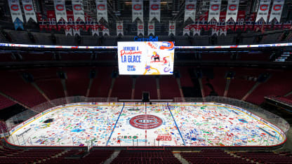 Fan Club members paint the Bell Centre ice