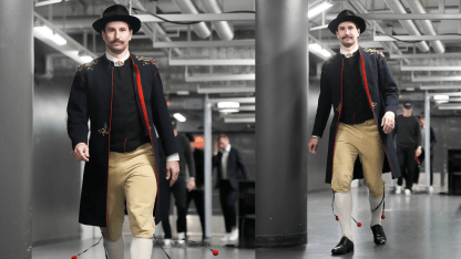 Filip Forsbergs entre till Global Series i folkdräkt