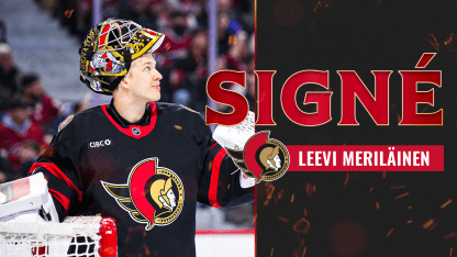 Signing_Wide_1920x1080_FRE