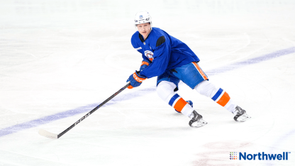 PHOTOS: Islanders Practice in Calgary