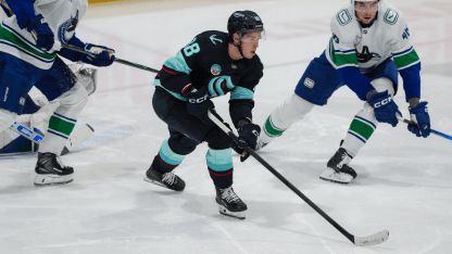 seattle-kraken-vs-vancouver-canucks-prospects-game-kraken-community-iceplex-gd