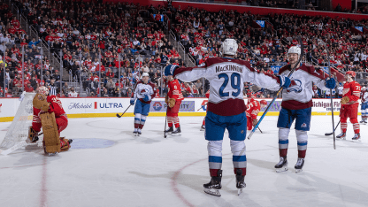 MacKinnon's 40th goal