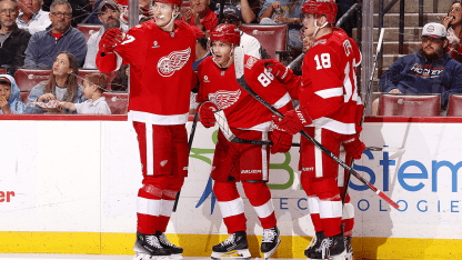 Kane cleans up the crease