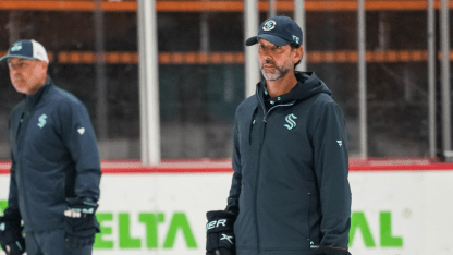 seattle-kraken-goaltending-coach-colin-zulianello-ft