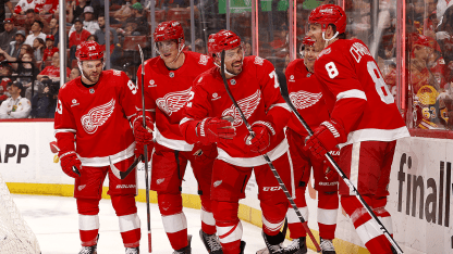 Faulk buries a backhand