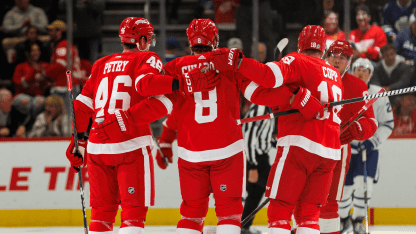 RECAP: Second-period surge lifts Red Wings over Maple Leafs, 4-3, in ...
