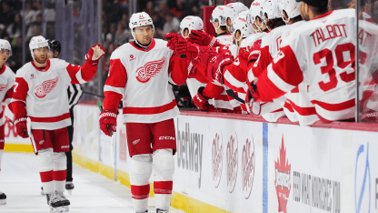 DET@OTT: van Riemsdyk scores goal against Leevi Merilainen