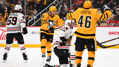 CHI@PIT: Dewar scores goal against Arvid Soderblom