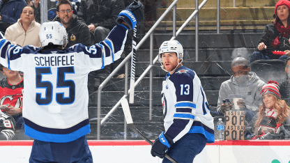 Vilardi picks the corner