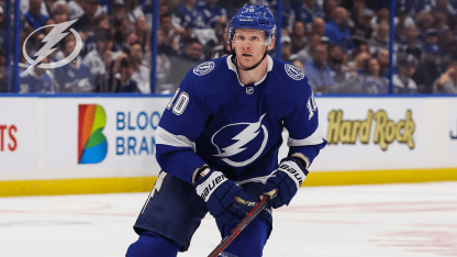 Lightning acquire forward Corey Perry from Los Angeles