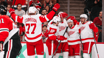 DET@CHI: DeBrincat scores empty-net goal