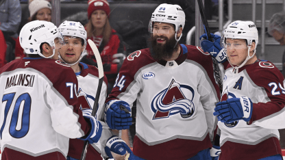 Burns ties Orr with goal No. 270