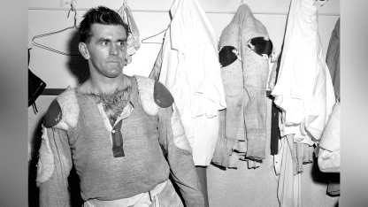 richard_lockerroom_031526