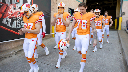 Photos: Bolts arrive at Raymond James