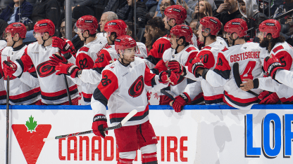 CAR@VAN: Walker scores goal against Kevin Lankinen