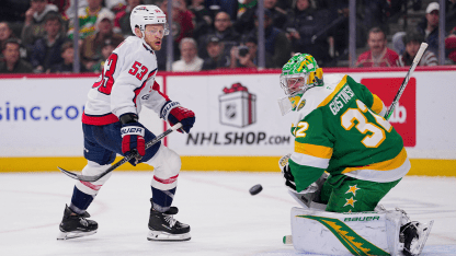 Gustavsson blanchit les Capitals
