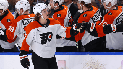 Zegras complète Konecny en A.N.