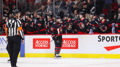 Giroux finishes Zetterlund's feed