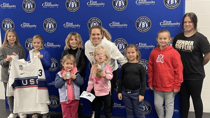 Youth-Hockey-Girls-with-Alex-Cavallini