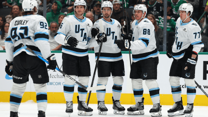 UTA@DAL: Schmidt scores goal against Casey DeSmith