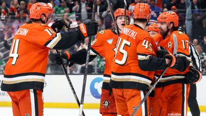 Sennecke buries backhand