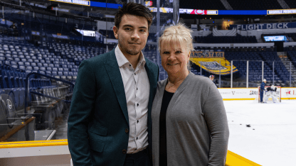 Canadiens players and their moms