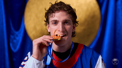 PHOTOS | Tage Thompson - Gold Medal Portraits